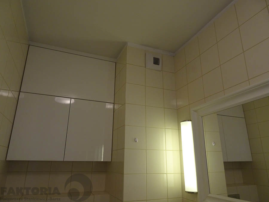 Centrum. Umebl. apartament 2pok. balkon 2600+340 (11)