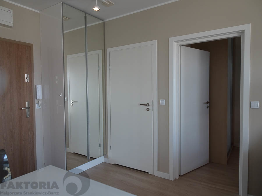 Centrum. Umebl. apartament 2pok. balkon 2600+340 (13)