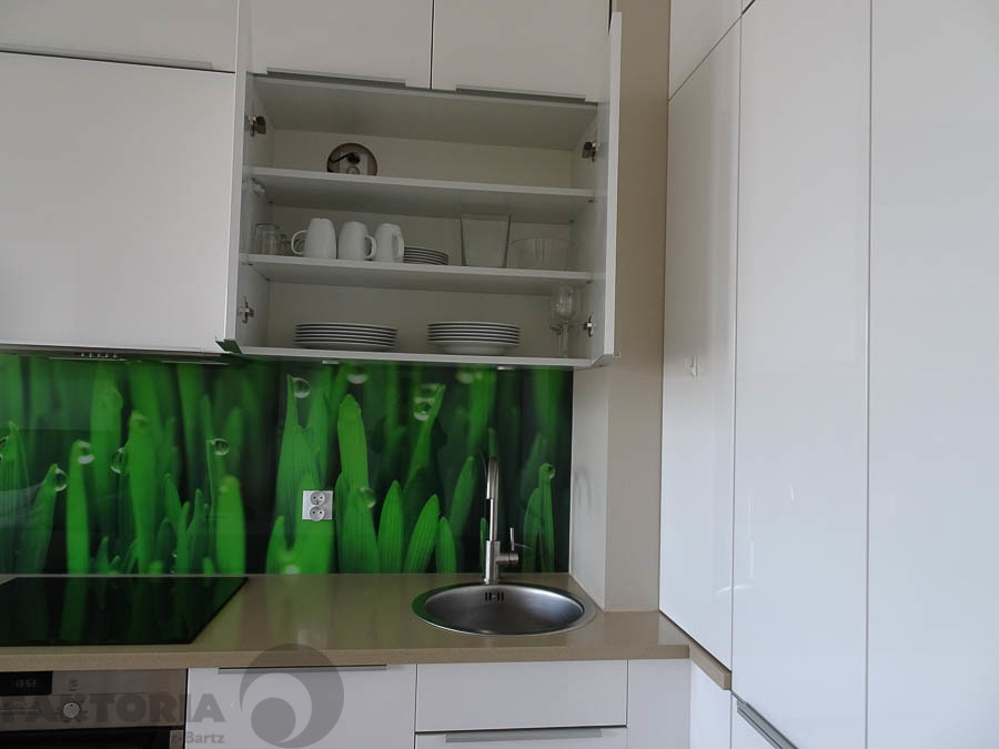 Centrum. Umebl. apartament 2pok. balkon 2600+340 (20)