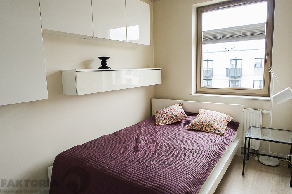 Centrum. Umebl. apartament 2pok. balkon 2400+340 (9)