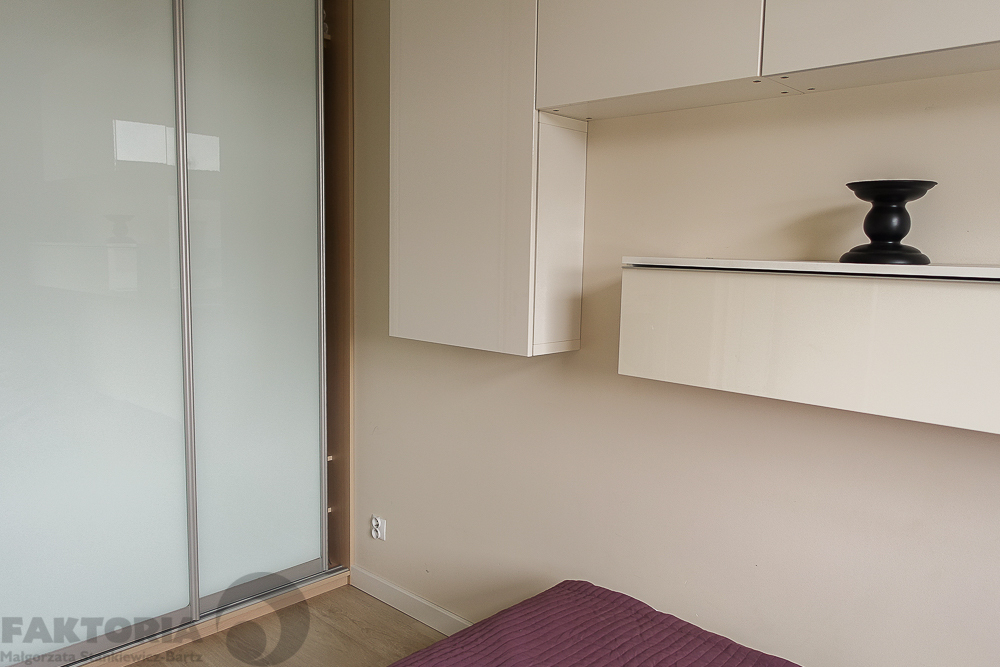 Centrum. Umebl. apartament 2pok. balkon 2400+340 (11)