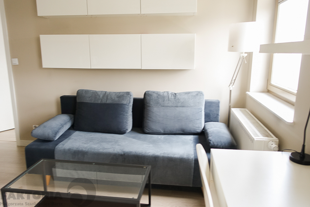 Centrum. Umebl. apartament 2pok. balkon 2400+340 (14)