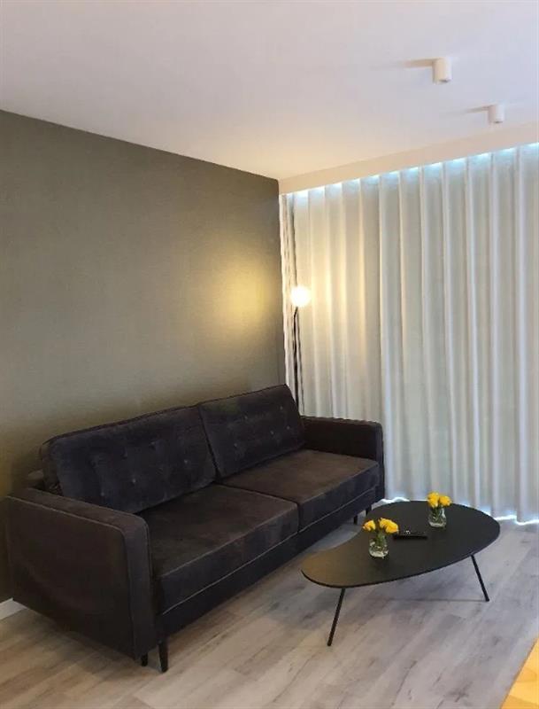Apartament Premium z basenem na dachu - 350 m od m (10)