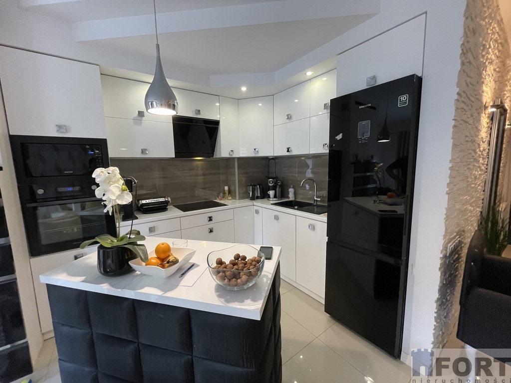 Os.Południk, szeregowiec, 4 pokoje (2)