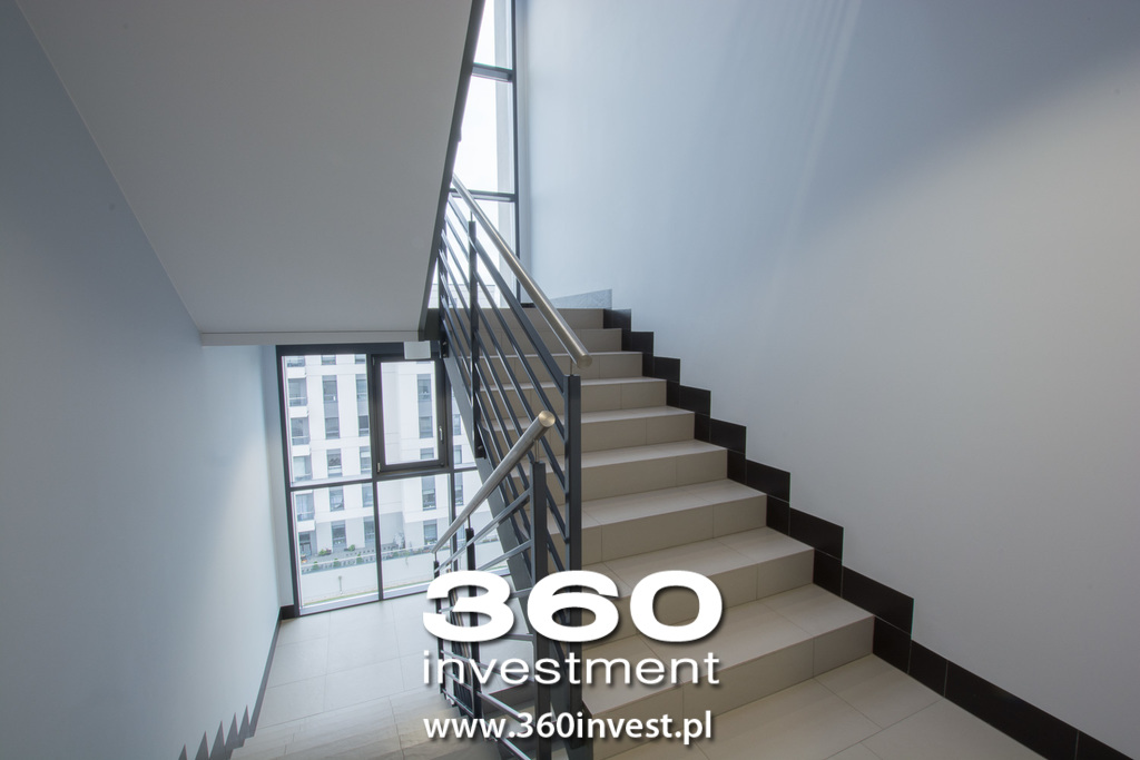 Umebl. kawalerka,31m2 miejsce postojowe, piwnica (12)