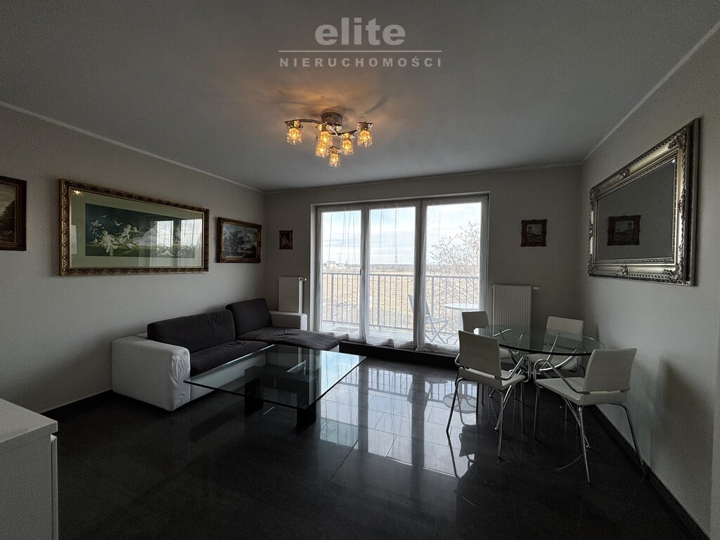 Pomorzany, 2 pokoje, balkon, miejsce postojowe (2)