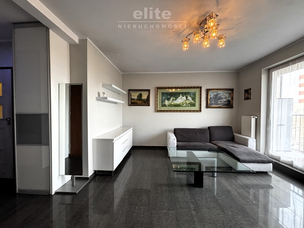 Pomorzany, 2 pokoje, balkon, miejsce postojowe (3)