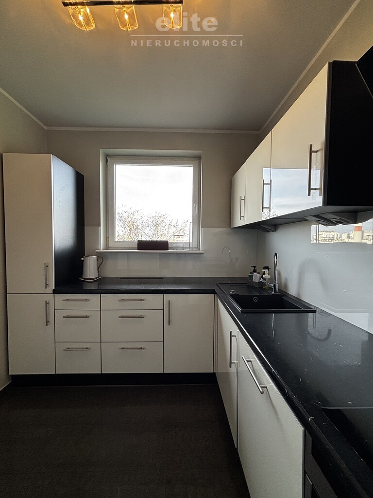 Pomorzany, 2 pokoje, balkon, miejsce postojowe (10)