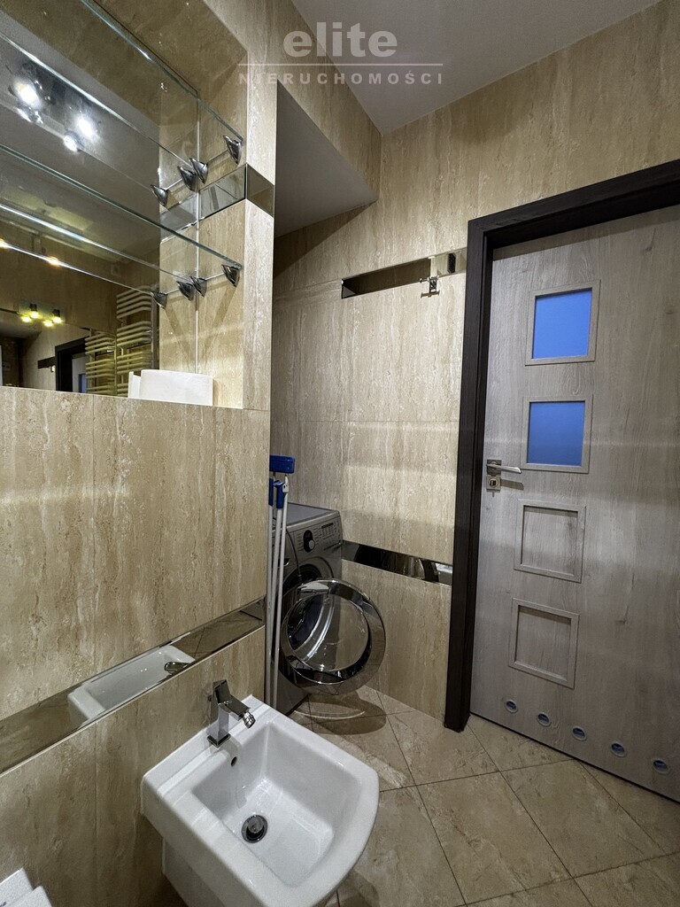 Pomorzany, 2 pokoje, balkon, miejsce postojowe (14)