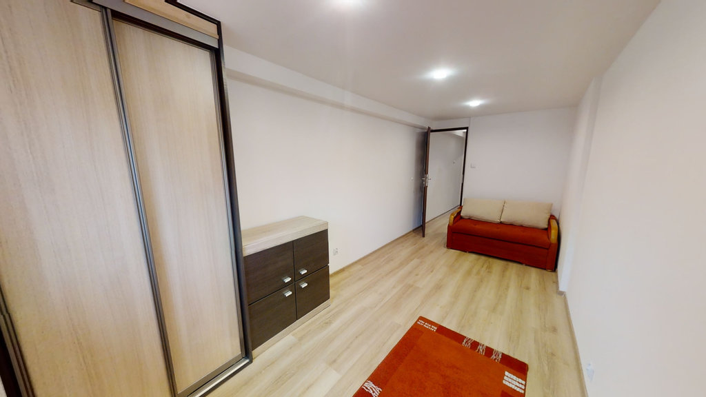 Dąbie, 7 pokoi, 3 łazienki, po generalnym remoncie (10)