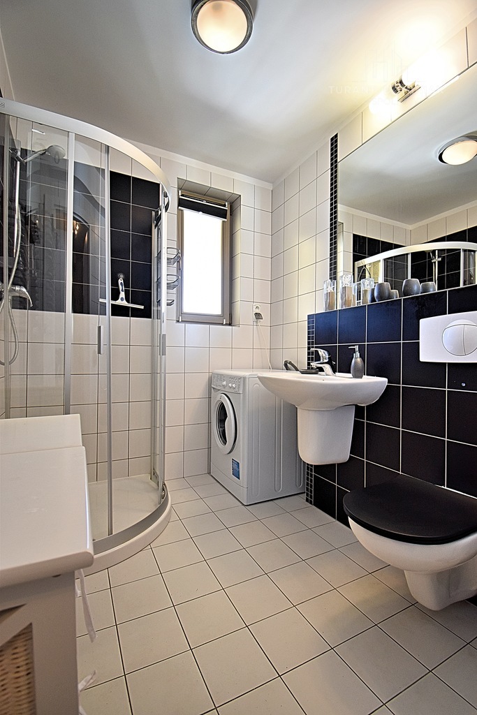 Dwupokojowy apartament z balkonem i garażem (11)