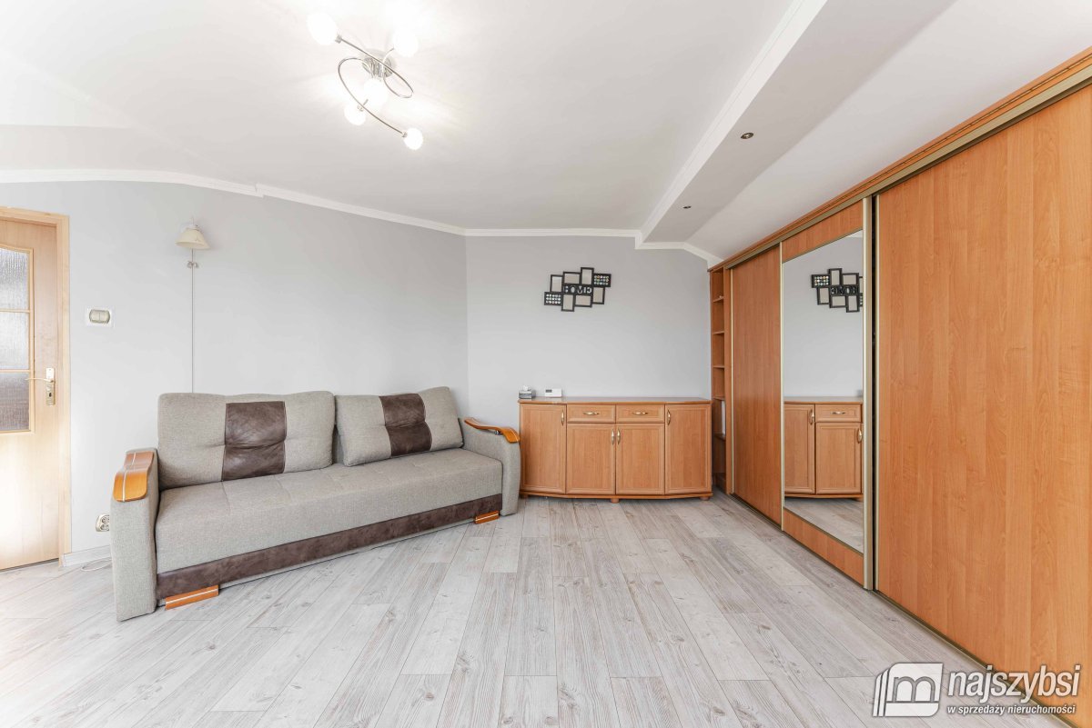 Połczyn-Zdrój-mieszkanie 3pokojowe w samym centrum (4)