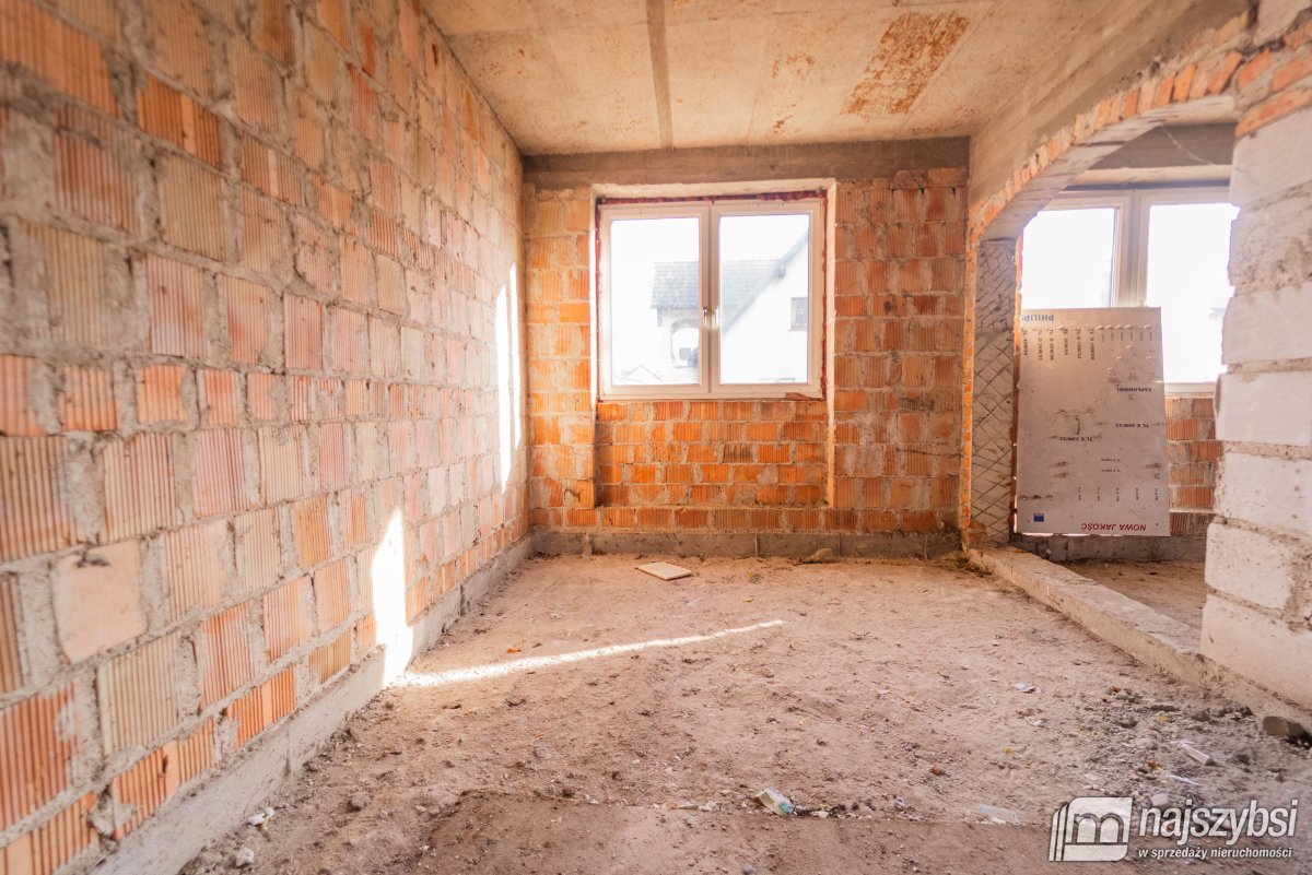 Szczecin Dąbie- dom w stanie surowym (12)