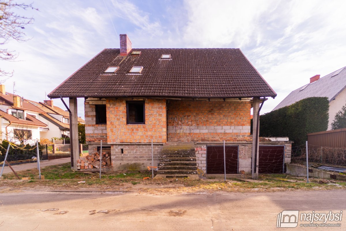 Szczecin Dąbie- dom w stanie surowym (3)