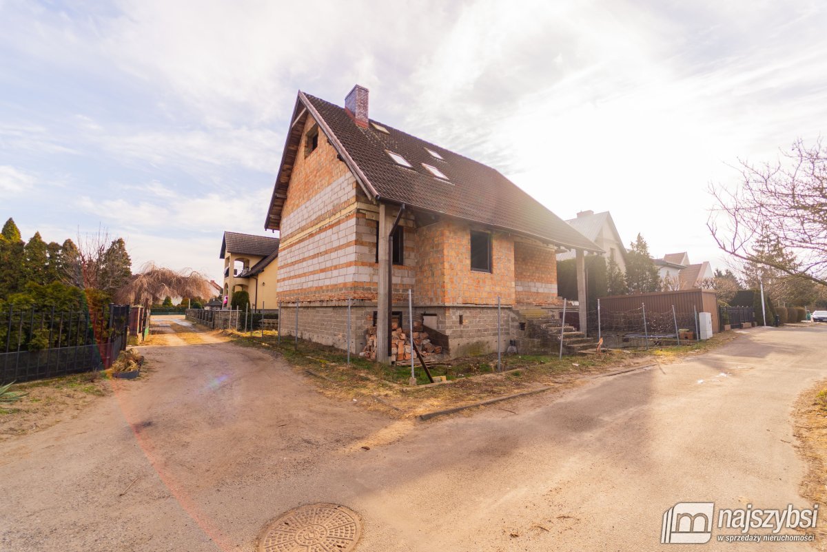Szczecin Dąbie- dom w stanie surowym (4)