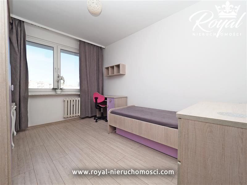 3 pokoje na ul. Spasowskiego z loggią - 2 piętro ! (4)