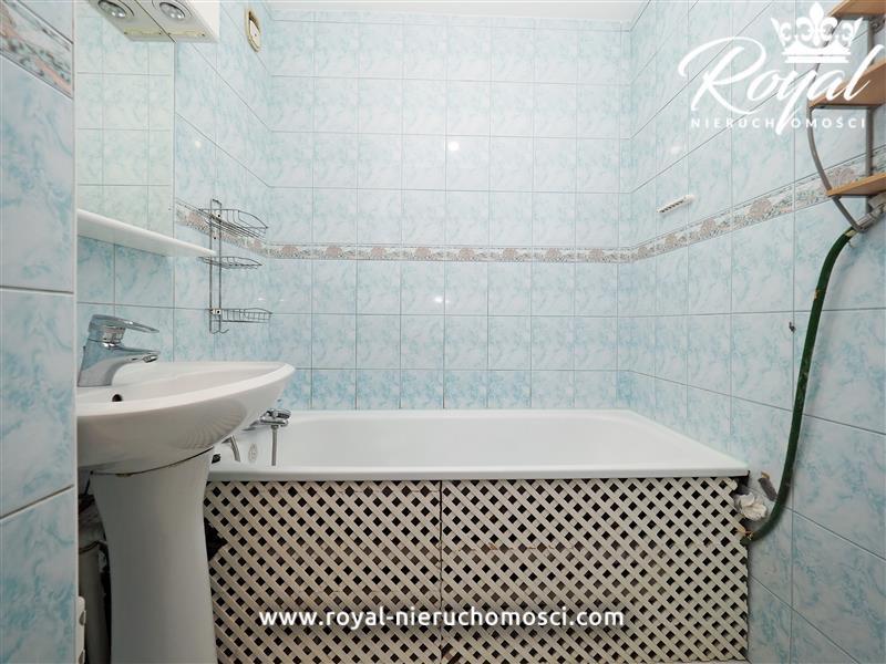 3 pokoje na ul. Spasowskiego z loggią - 2 piętro ! (7)