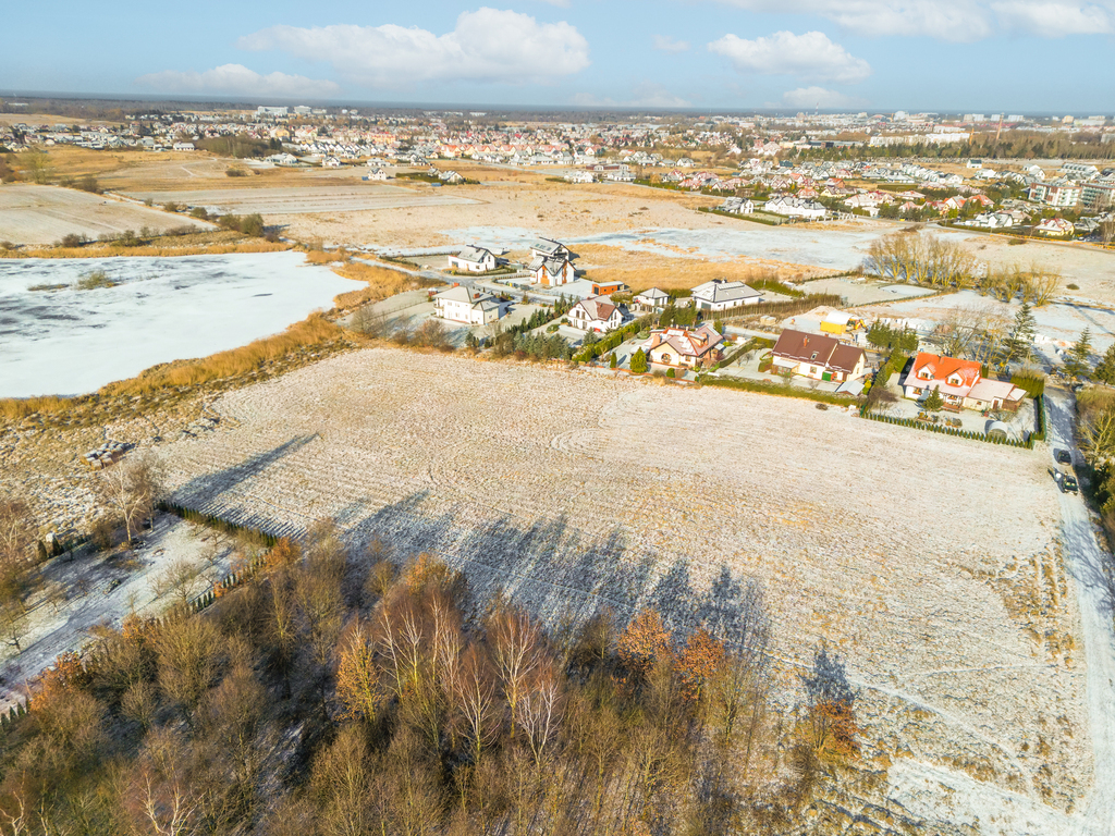 Działka siedliskowa nad rozlewiskiem 4 km od morza (6)