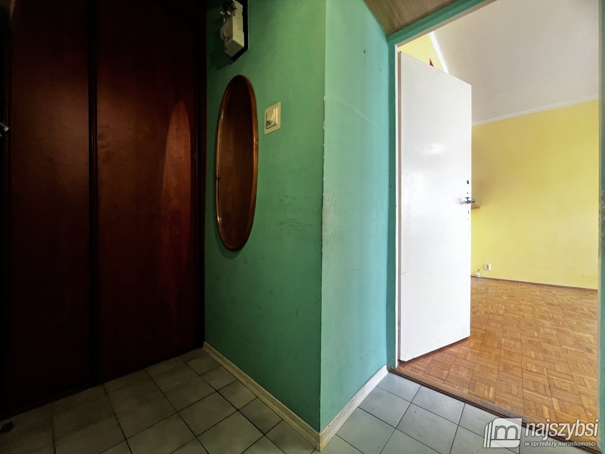 KOSZALIN-KAWALERKA W ODNOWIONYM, OCIEPLONYM BLOKU  (12)