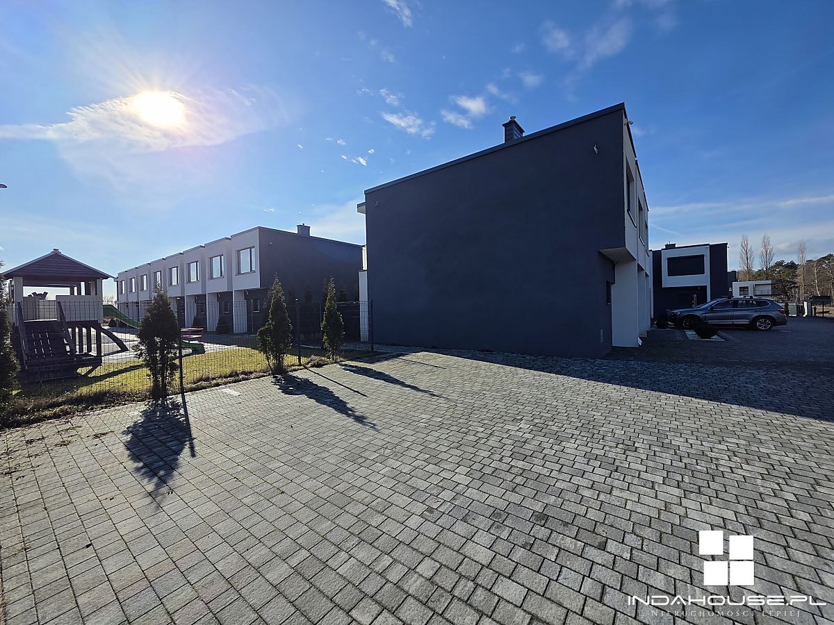 3 pokojowy apartament  nad morzem, balkon, taras,  (15)