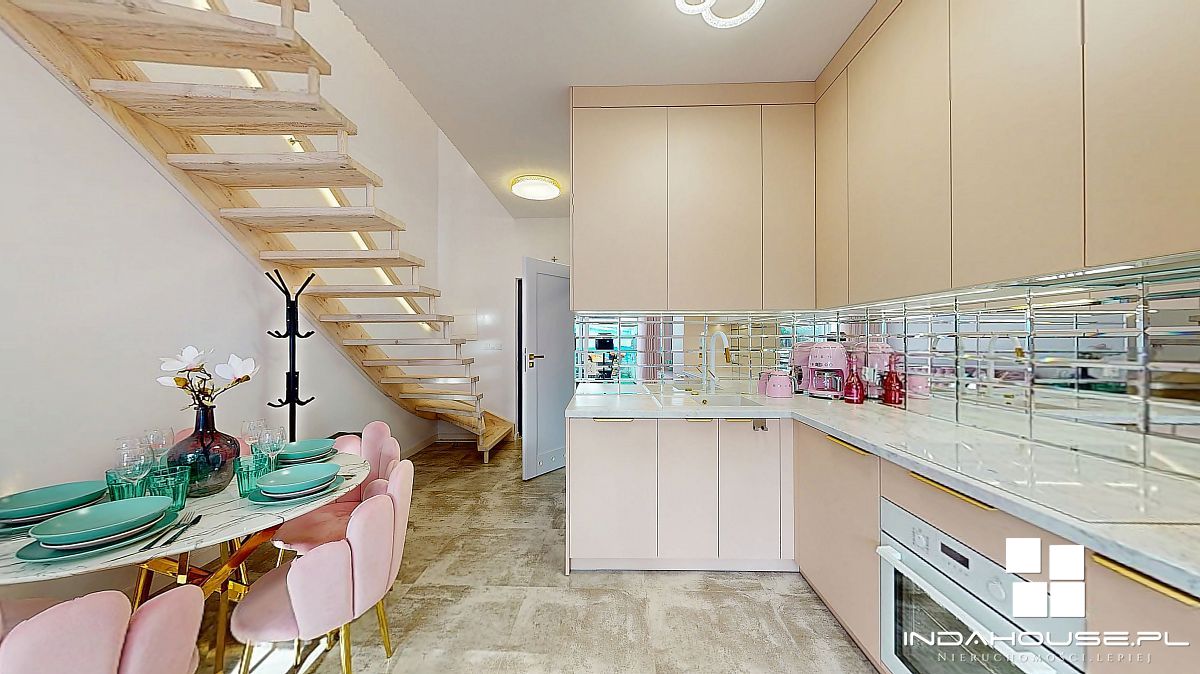 3 pokojowy apartament  nad morzem, balkon, taras,  (3)