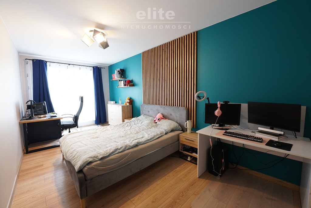 Os. Pionierów duże 2 pokoje balkon (9)