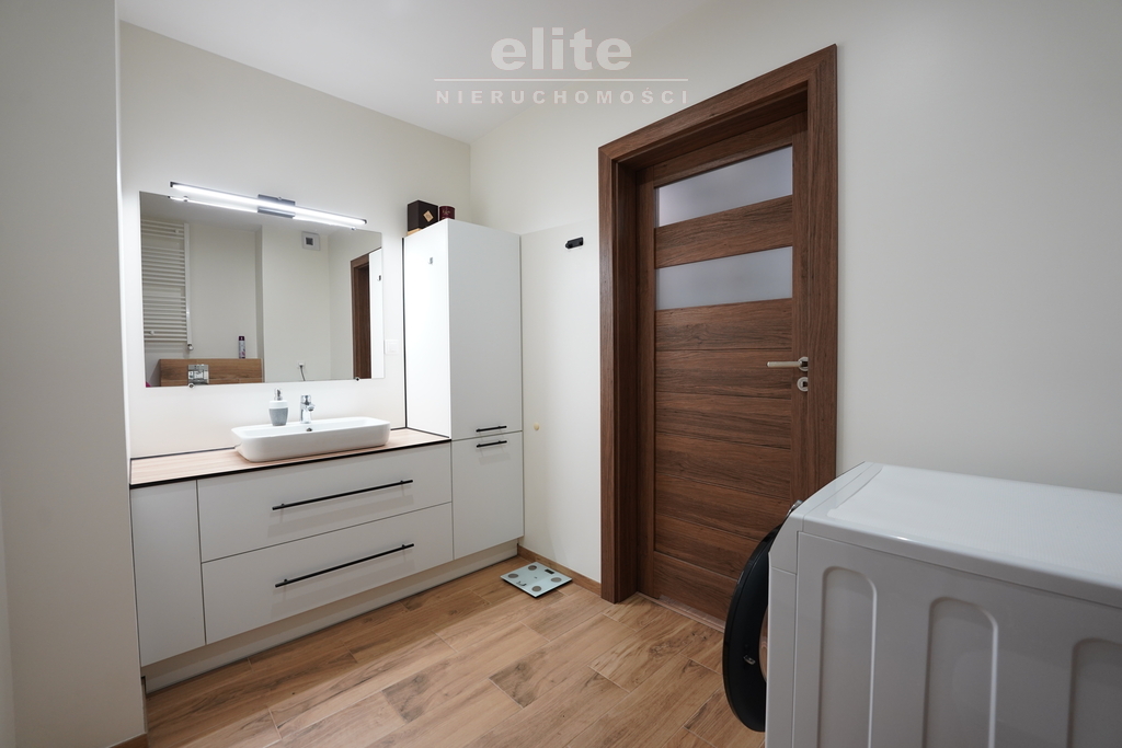 Os. Pionierów duże 2 pokoje balkon (10)