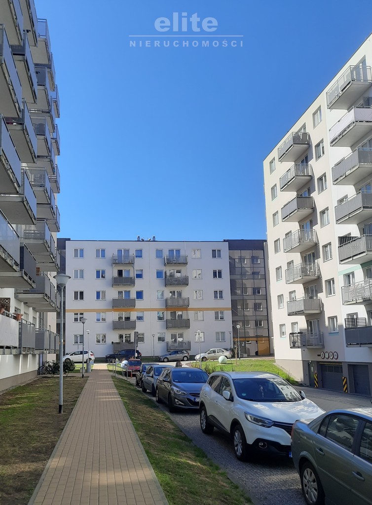 Os. Pionierów duże 2 pokoje balkon (1)