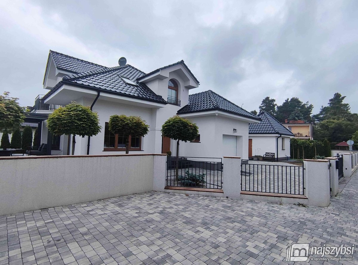 Krzęcin - Piękny Dom z dużą działką  (2)