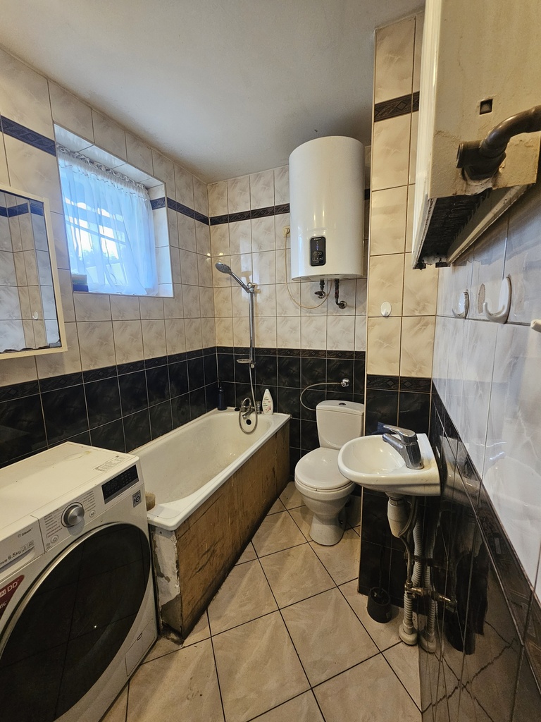 Dom w Pucicach tańszy niż kawalerka (10)