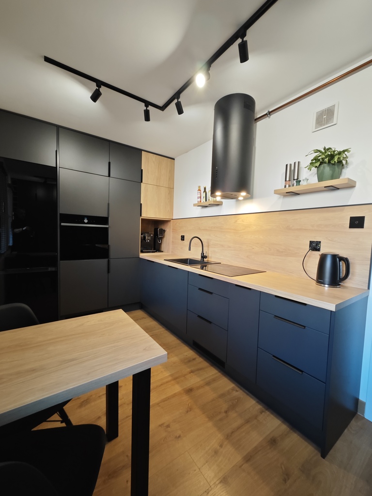 Przecław, 70m2, ładne 3 pokoje, balkon, piwnica ! (6)