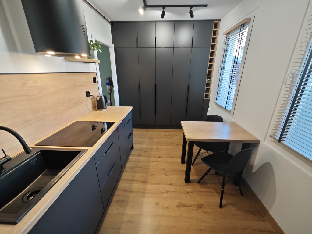 Przecław, 70m2, ładne 3 pokoje, balkon, piwnica ! (7)