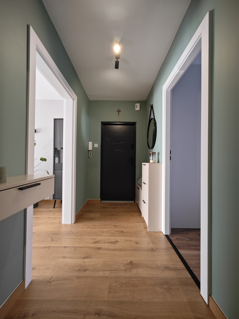 Przecław, 70m2, ładne 3 pokoje, balkon, piwnica ! (19)