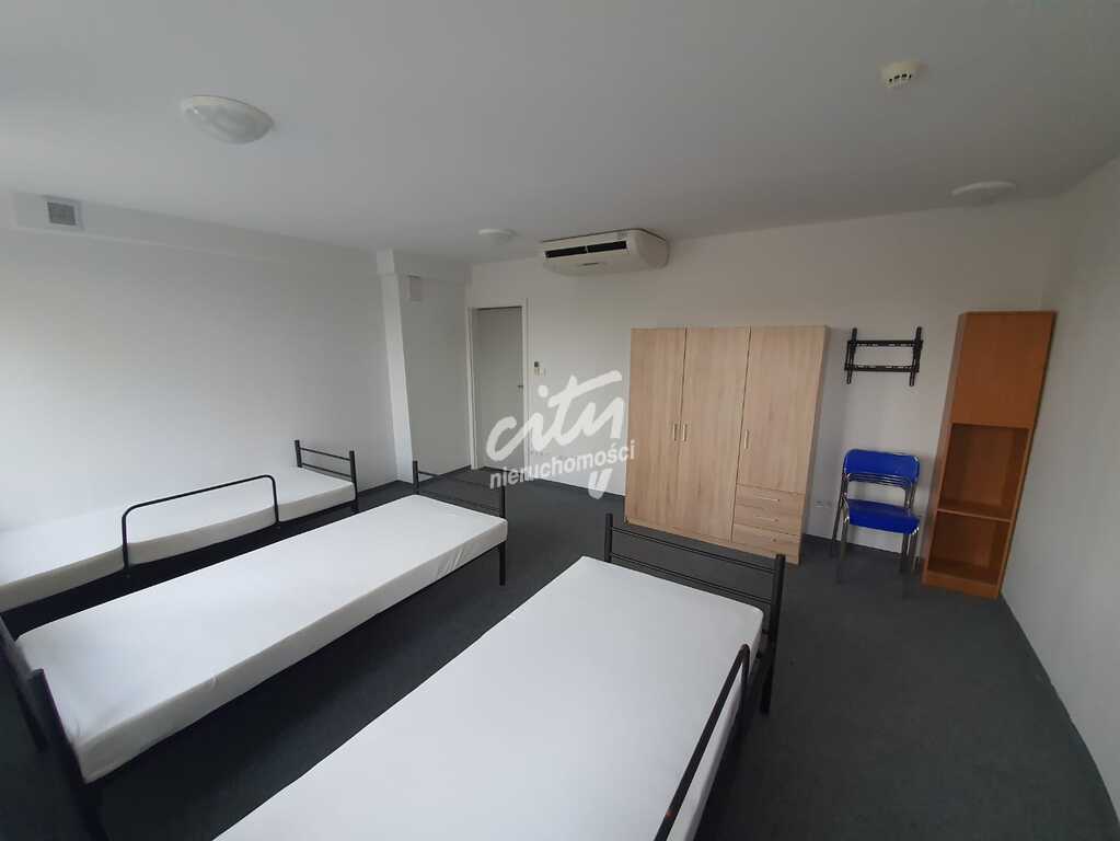 NOWOCZESNY BUDYNEK BIUROWY (7)