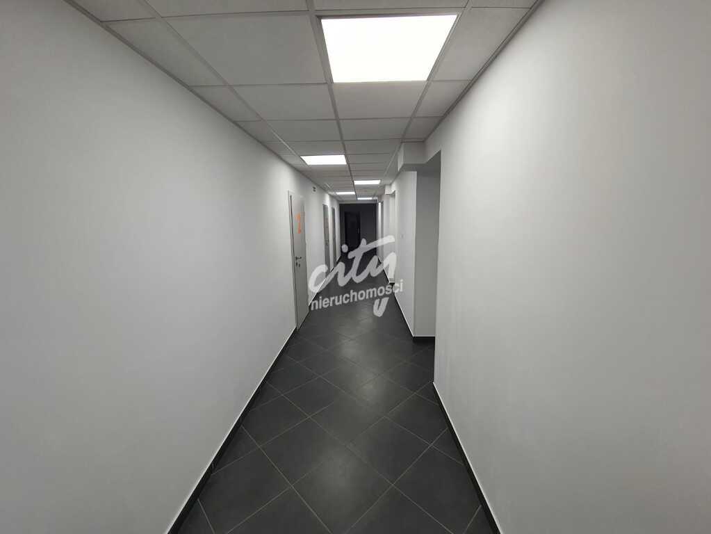 NOWOCZESNY BUDYNEK BIUROWY (9)