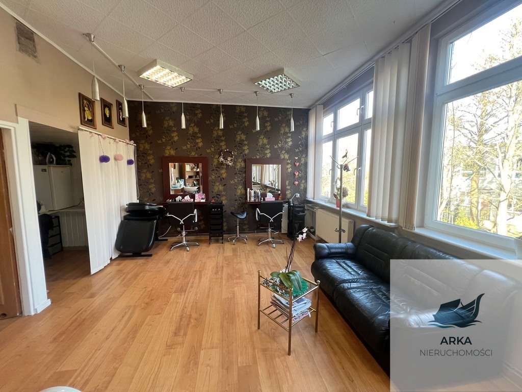 Lokal usługowy z 30-letnią historią s. fryzjer. (4)