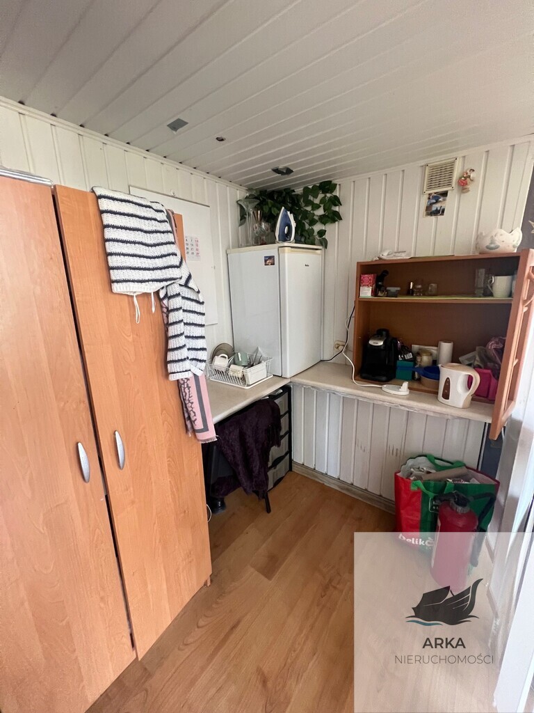 Lokal usługowy z 30-letnią historią s. fryzjer. (6)