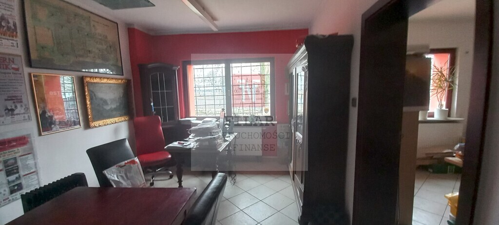 Wynajmę budynek biur-magazynowy z placem w centrum (2)