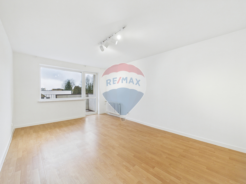 Mieszkanie na I p. 2 pok. z balkonem! (2)