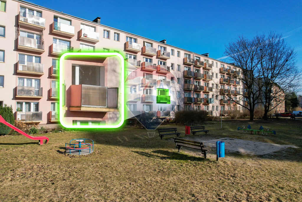 Mieszkanie na I p. 2 pok. z balkonem! (18)