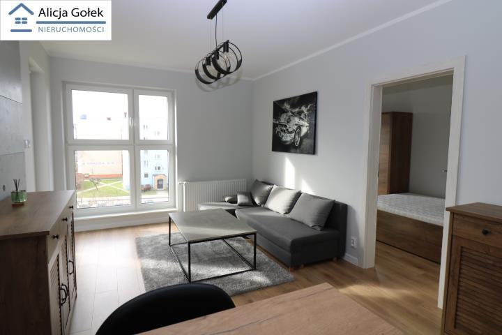 Do wynajęcia 2 pokojowe mieszkanie 40,5m2+miejsce  (1)