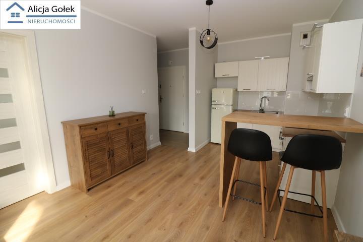 Do wynajęcia 2 pokojowe mieszkanie 40,5m2+miejsce  (7)