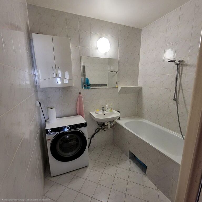 3 pokojowe mieszkanie z garażem i dużym balkonem. (11)