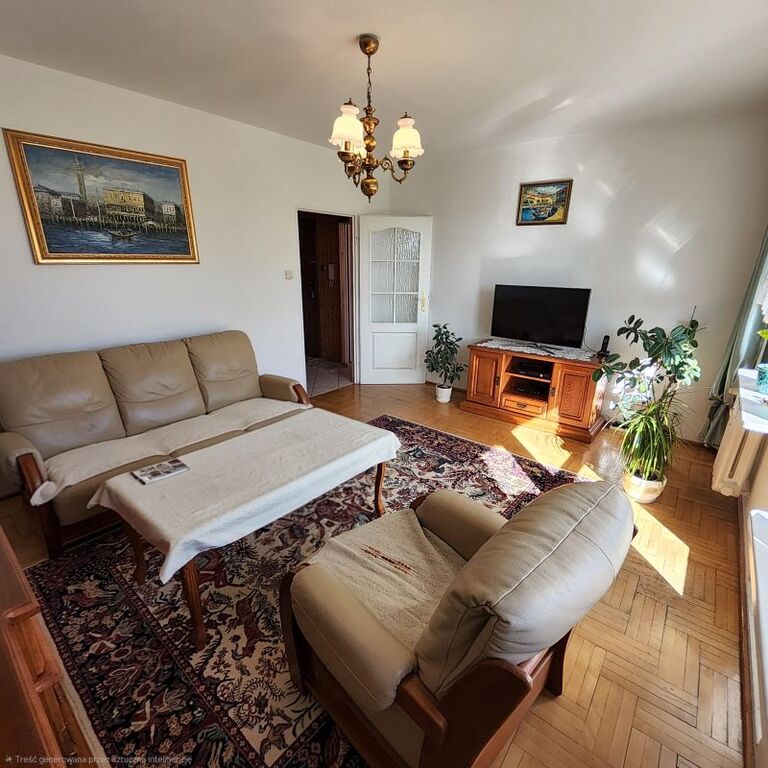 3 pokojowe mieszkanie z garażem i dużym balkonem. (2)