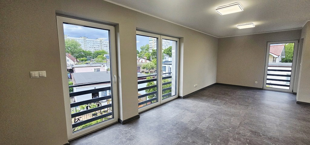 Mieszkanie z ogródkiem i miejscem postojowym (2)