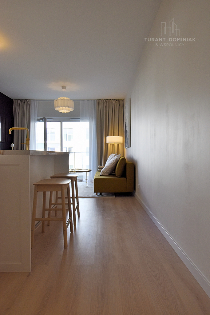 Mieszkanie z dużym tarasem na Łasztowni (9)