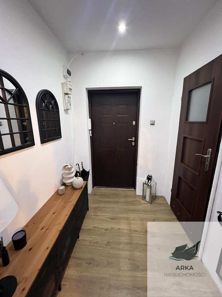 Centrum-2 pok. po remoncie do zamieszkania (16)