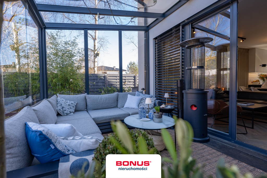 Dom ze strefą Spa i zimowym ogrodem (29)