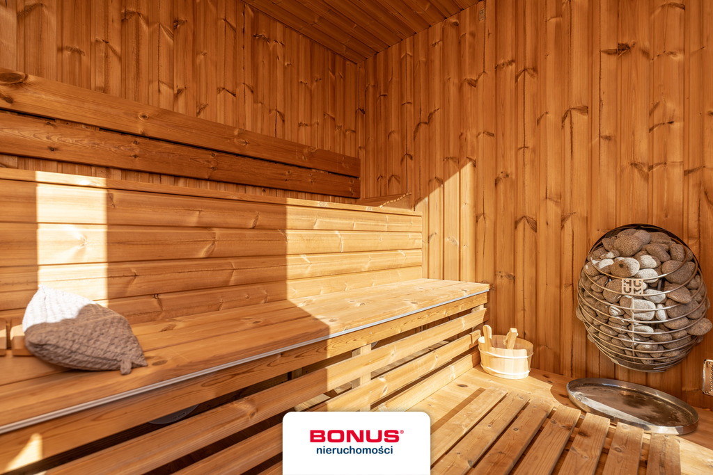 Dom ze strefą Spa i zimowym ogrodem (26)