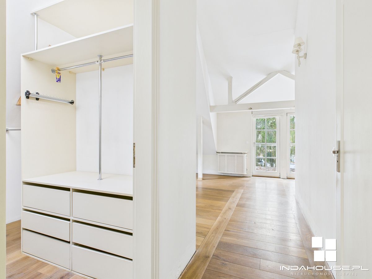 Komfortowy dom - unikalny ogród  ze starodrzewiem  (13)